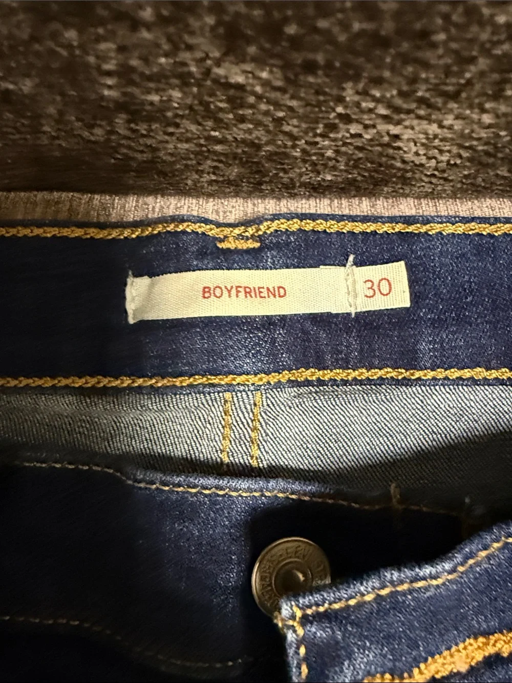 Boyfriend Fit women’s Jeans in Dark Blue - Size 30